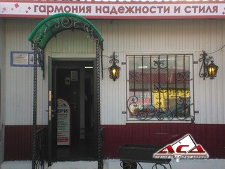Металлическая дверь